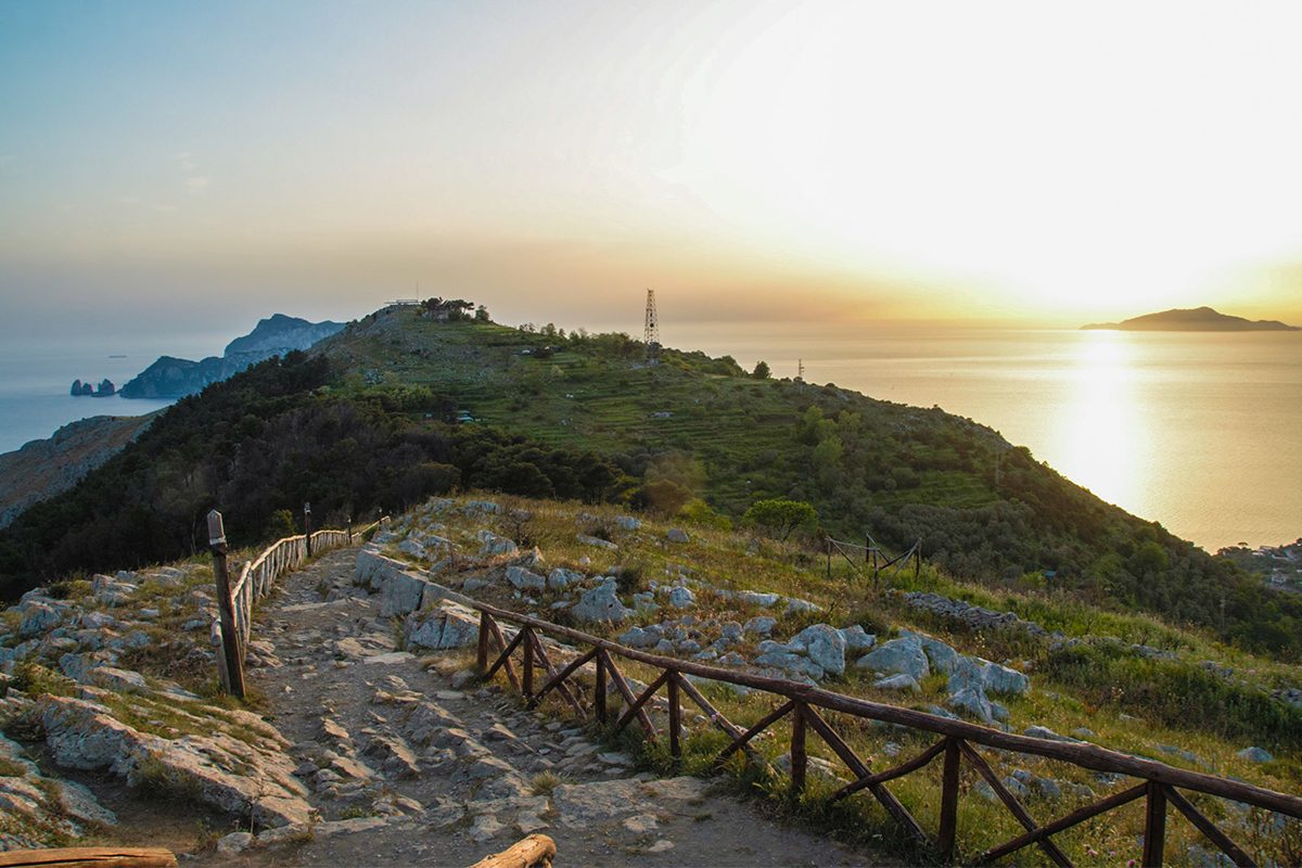 Monte San Costanzo – Massa Lubrense Monte San Costanzo - Massa Lubrense
